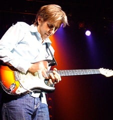 Eric-Johnson position guitare