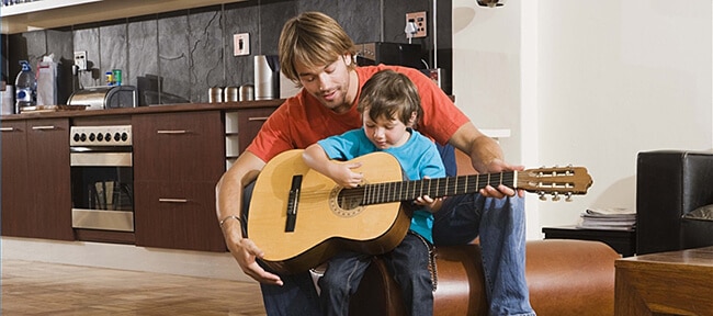 enfant-guitare