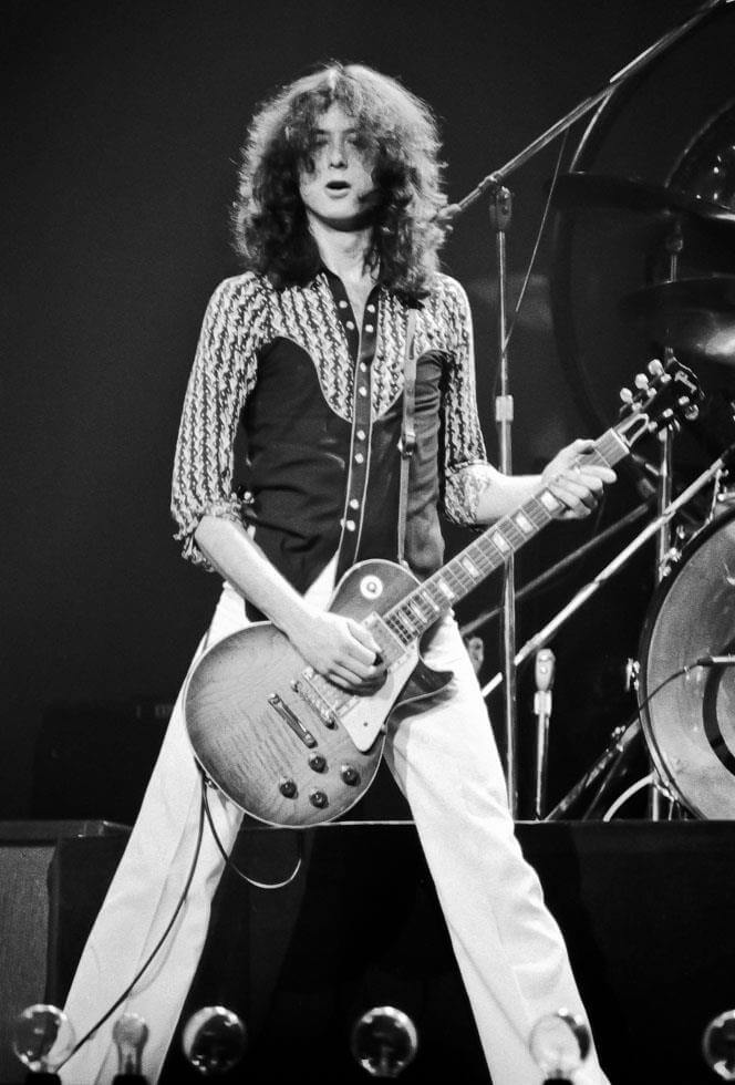 Jimmy Page joue de la guitare en position basse | MyGuitare